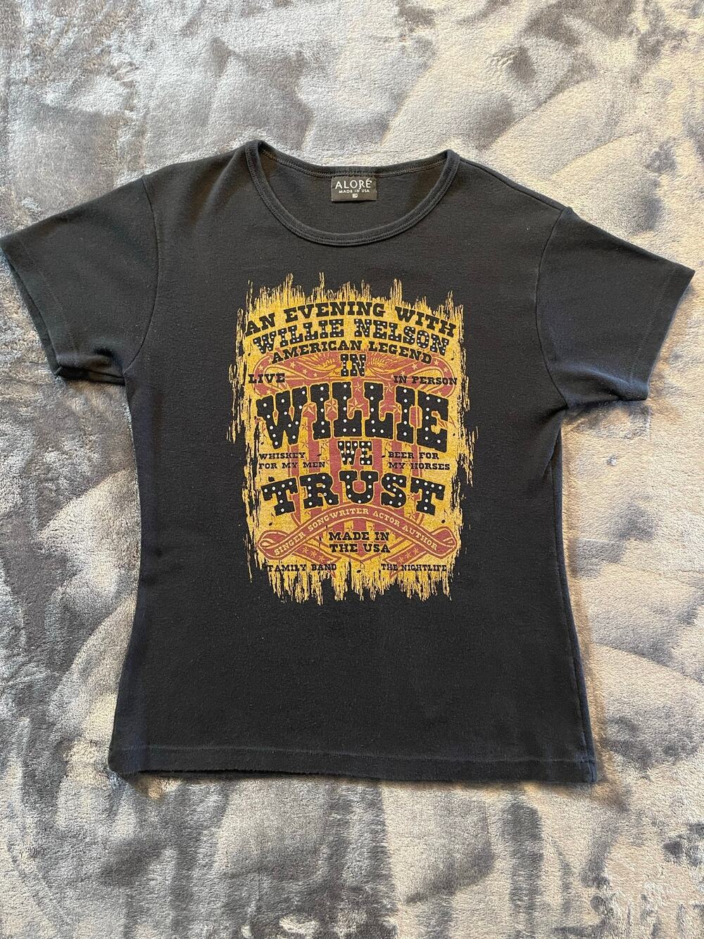 Alore Willie Nelson In Willie We Trust Sequined Graphic Band Tee Shirt Womens XL